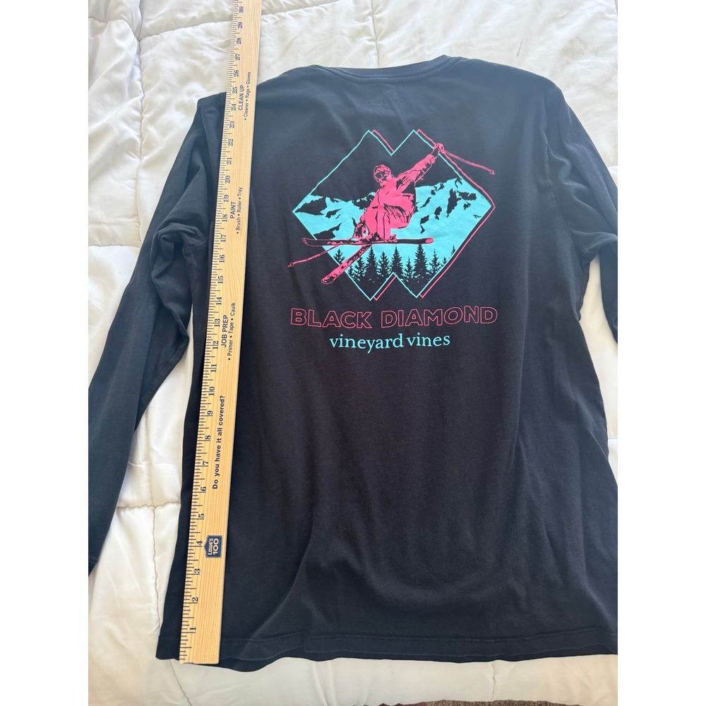 Vineyard Vines Black Diamond Long-Sleeve Pocket T-Shirt‎